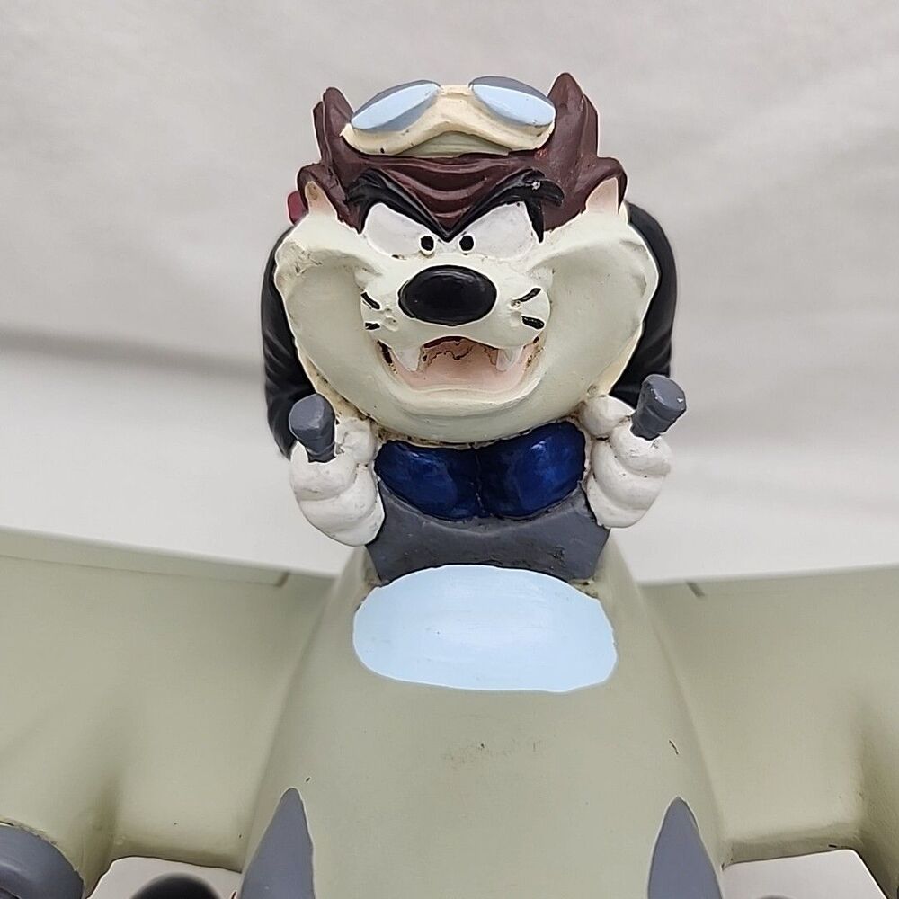 Figure Tasmanian Devil TAZ WWII Fighter Pilot Airplane Looney Tunes Vintage Rare
